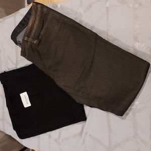 NWT Women's Resin Skinny Ankle Jeans Size 26 W/ Black Tee Shirt